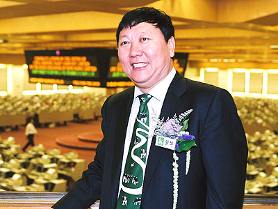 牛根生图片